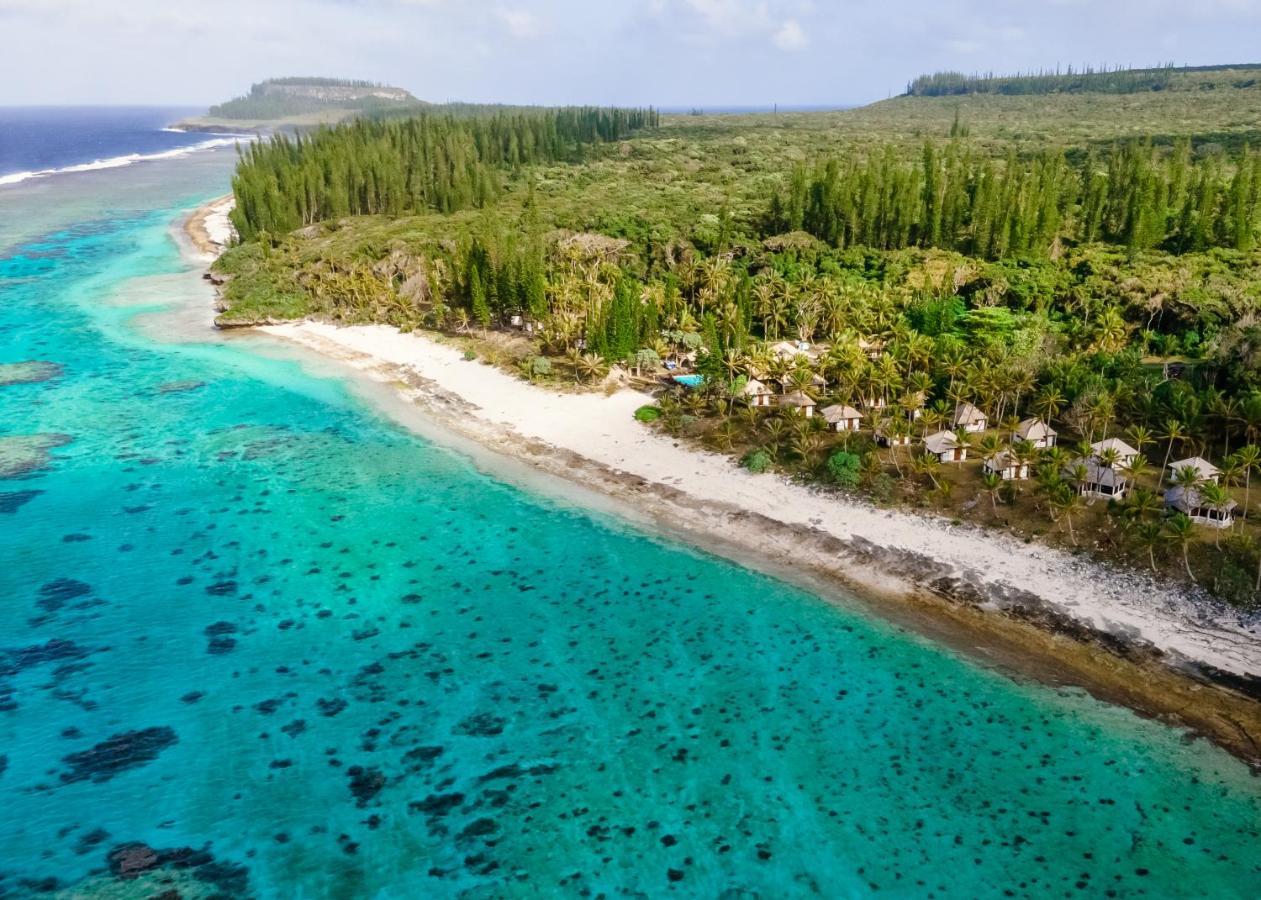 Hotel Nengone Village Mare Екстериор снимка